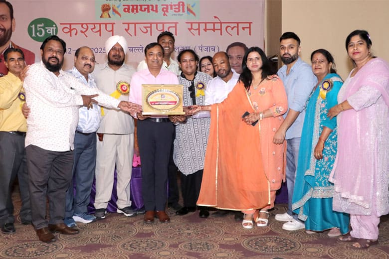 Honour of Chief Guest Sh. Anup Bhardwaj